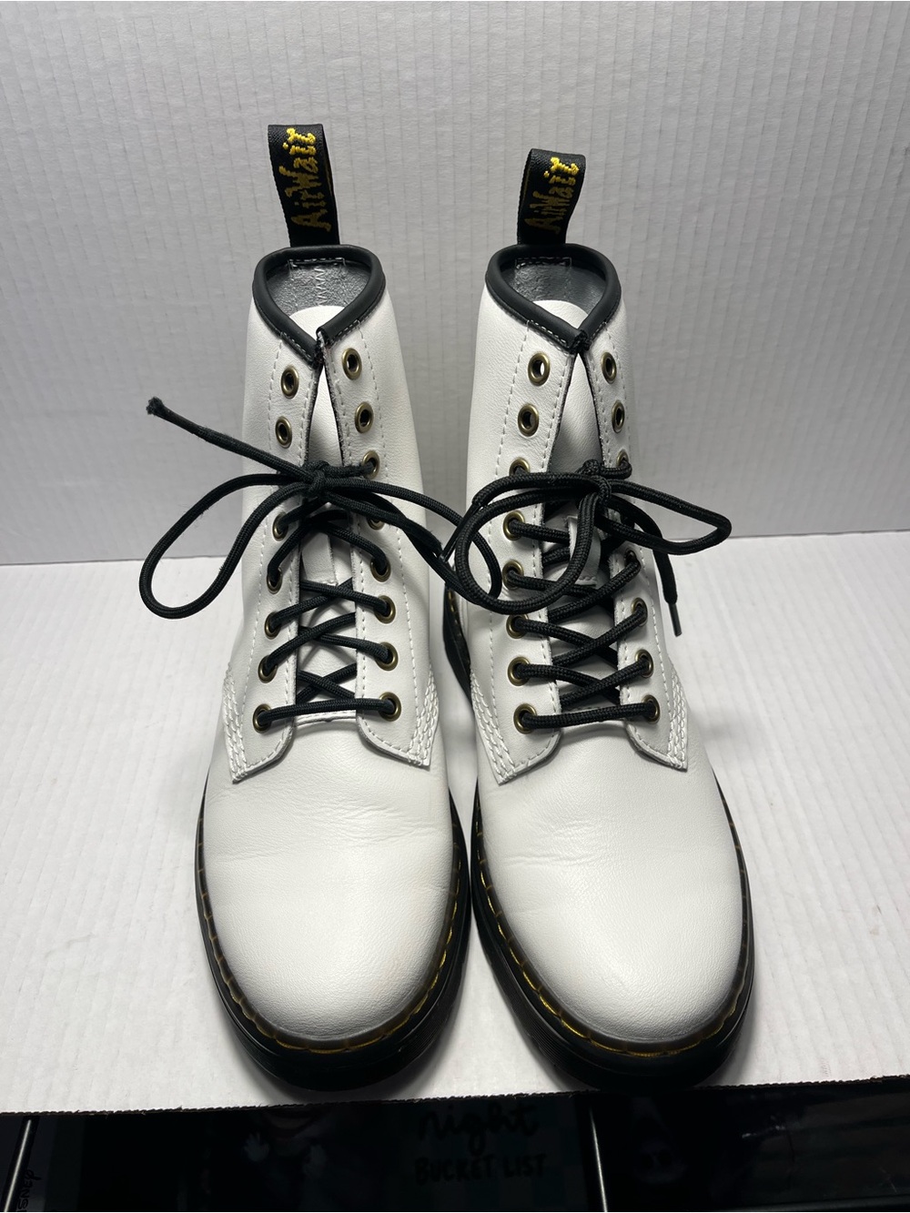 Dr. Martens Zavala Women's 8-Eyelet Combat Boot Leather White Sz 6